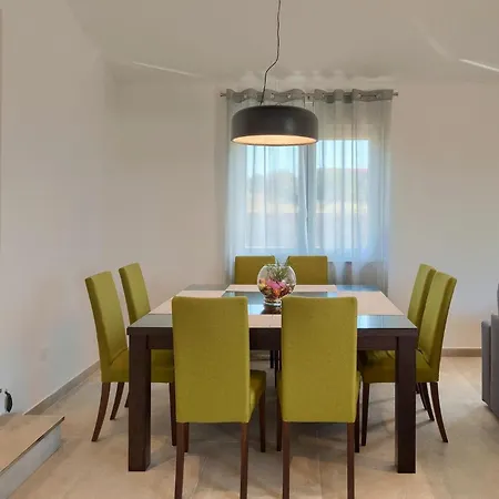 Elena Tatil Evi Pula