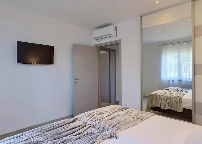 Будинок відпочинку Elena *