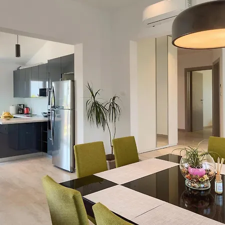 Dom wakacyjny Elena *